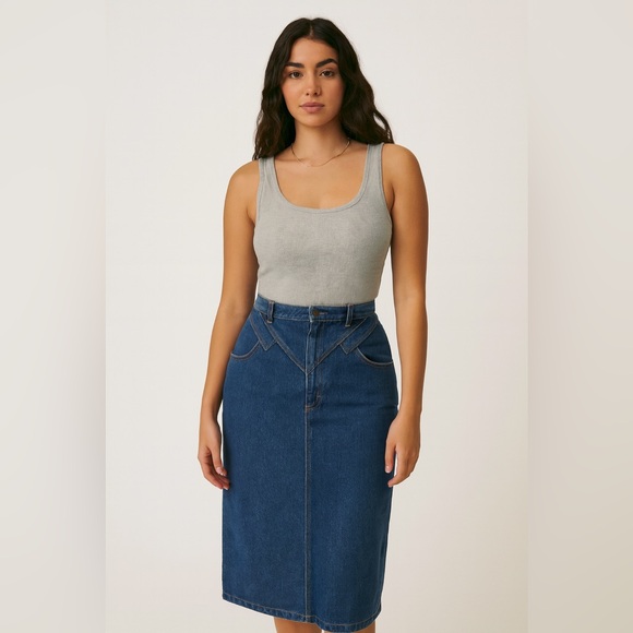 Forenza Dresses & Skirts - Forenza Vintage 90s Y2K Yoke‎ Front Blue Denim Skirt Sz. M